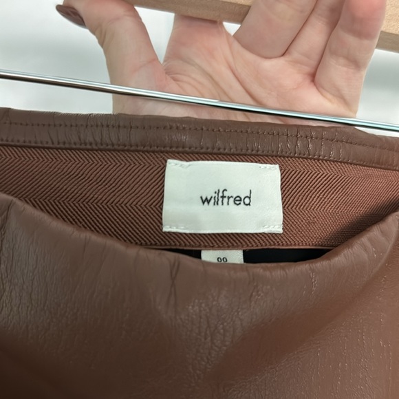 Aritzia Wilfred Leather Mini Skirt in Cognac - Picture 3 of 3